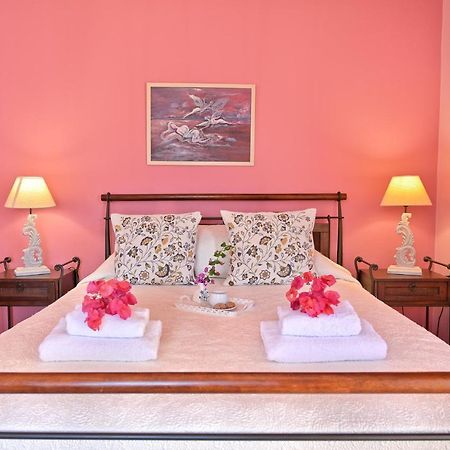 Villa Ireni Waterfont 피스카던 외부 사진