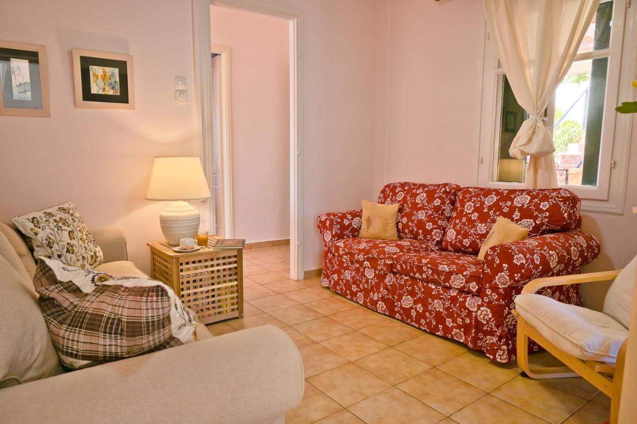 Villa Ireni Waterfont 피스카던 외부 사진
